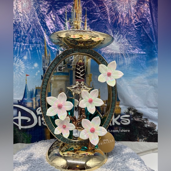 Bath & Body Works Disney Princess Mulan Pedestal 3 Wick Candle Holder 2026 NEW - Picture 5 of 5